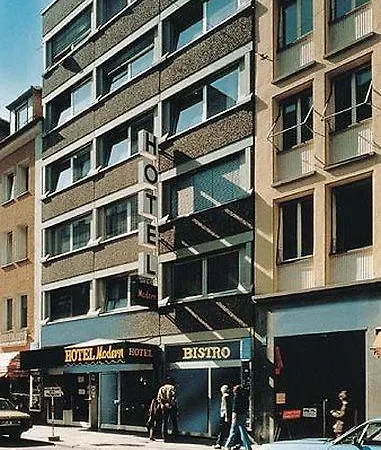 S16 Szálloda