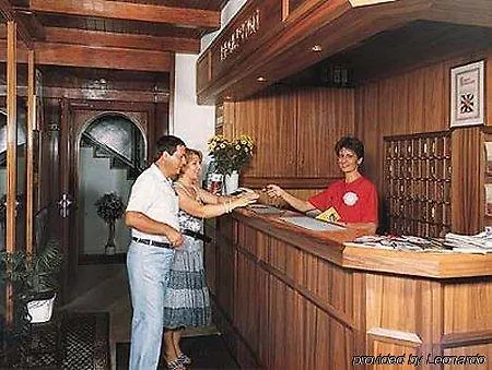 S16 Szálloda