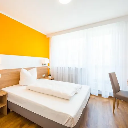 S16 3* ミュンヘン