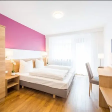 Hotel S16 3*