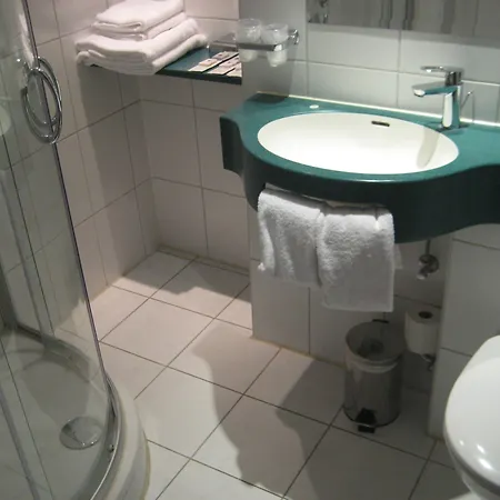 Hotel S16 3*