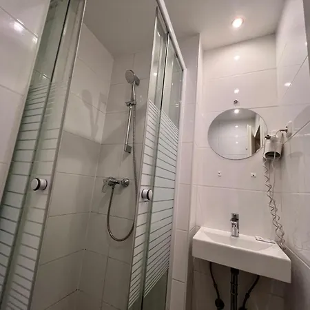 Hotel S16 3*