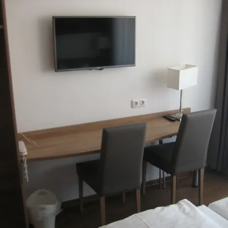Hotel S16 3*