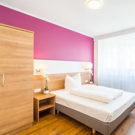 Hotel S16 3*