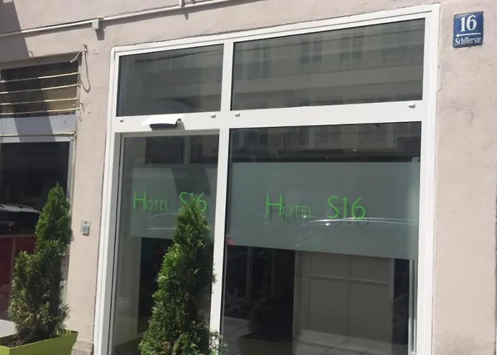 ホテル S16